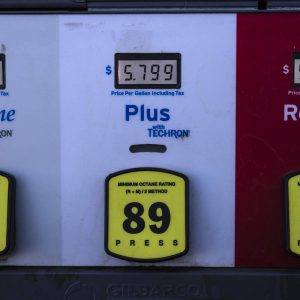 las-vegas-daily-gas-prices-fall-for-2nd-straight-day-thursday