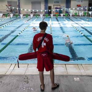 lifeguard-shortage-forcing-some-las-vegas-valley-pools-to-cut-hours