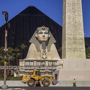 luxor-ditches-room-service-for-digital-hotel-food-delivery-system