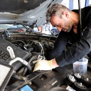 las-vegas’-excessive-heat-can-cause-car-damage,-says-mechanic