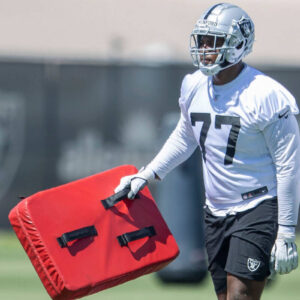 raiders-mailbag:-thayer-munford-starter-at-right-tackle?
