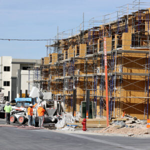 ‘out-of-state-interest’-in-las-vegas-is-dropping.-and-so-are-rents