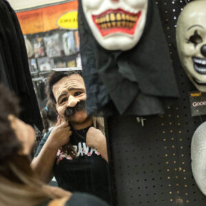 the-spirit-of-halloween-is-here:-retail-sales-expected-to-climb-this-year
