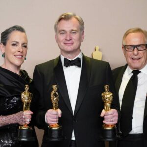 ‘oppenheimer’-lights-up-academy-awards-with-top-honors